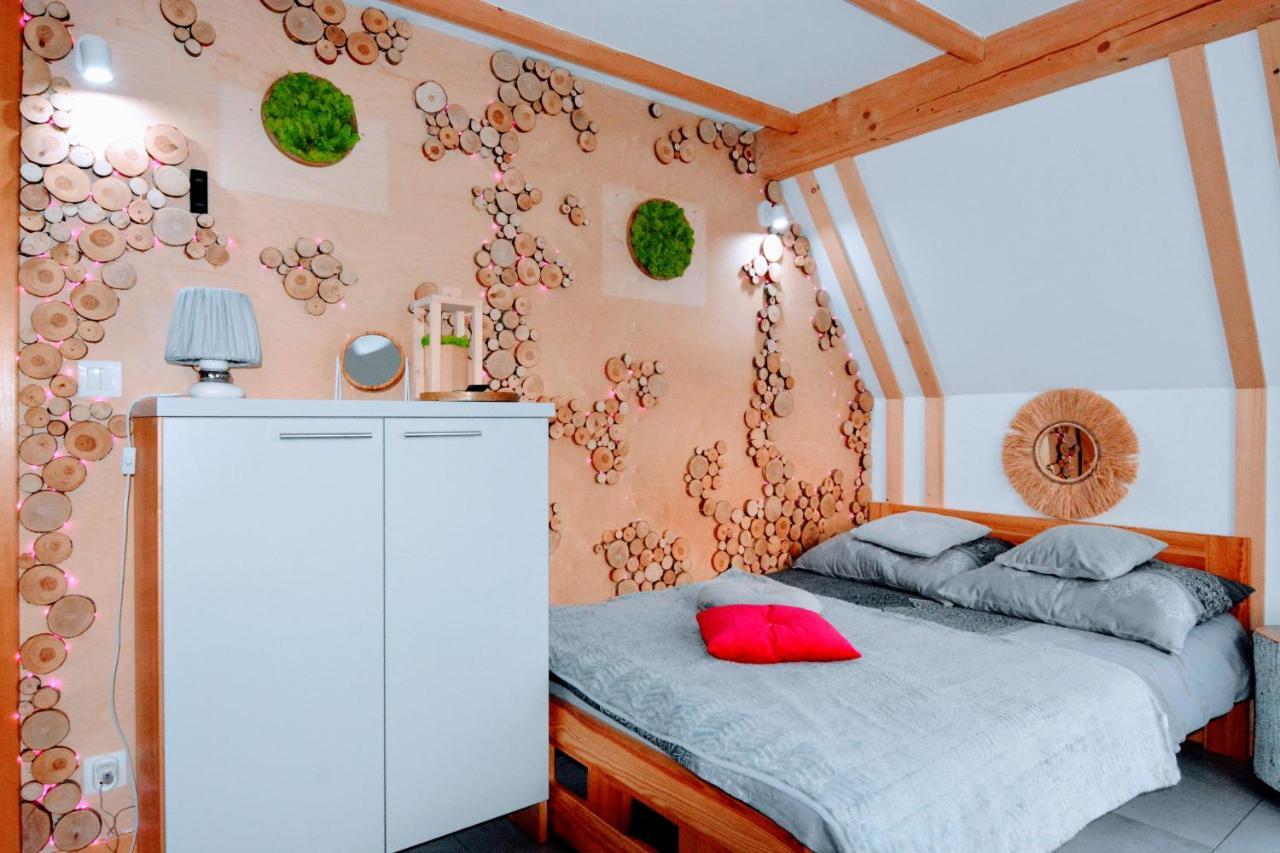 Lux Houses W Domku Tylko Dwa Apartamentyz Jacuzzi Zewnetrznym Gron Luaran gambar