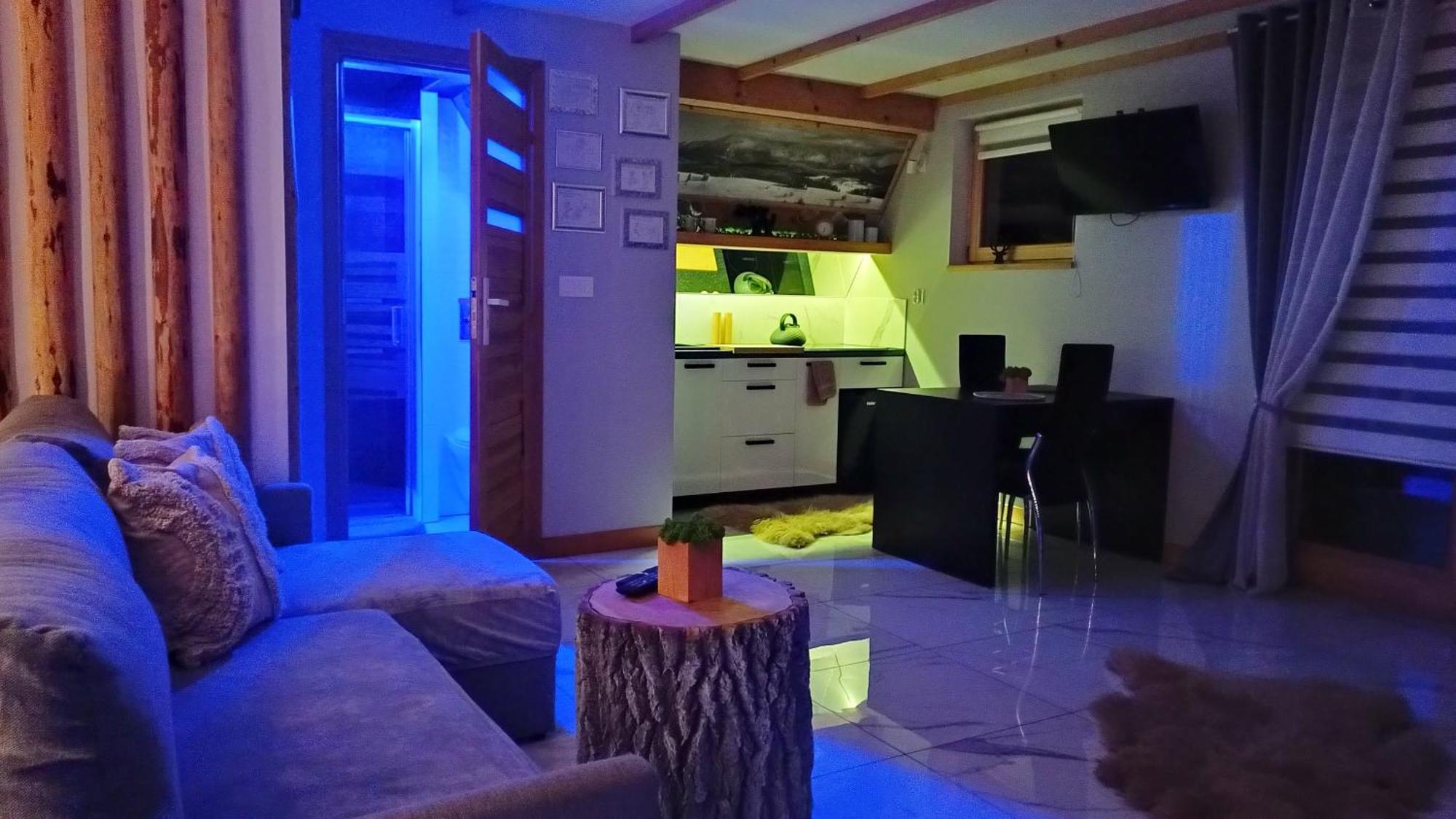 Lux Houses W Domku Tylko Dwa Apartamentyz Jacuzzi Zewnetrznym Gron Luaran gambar