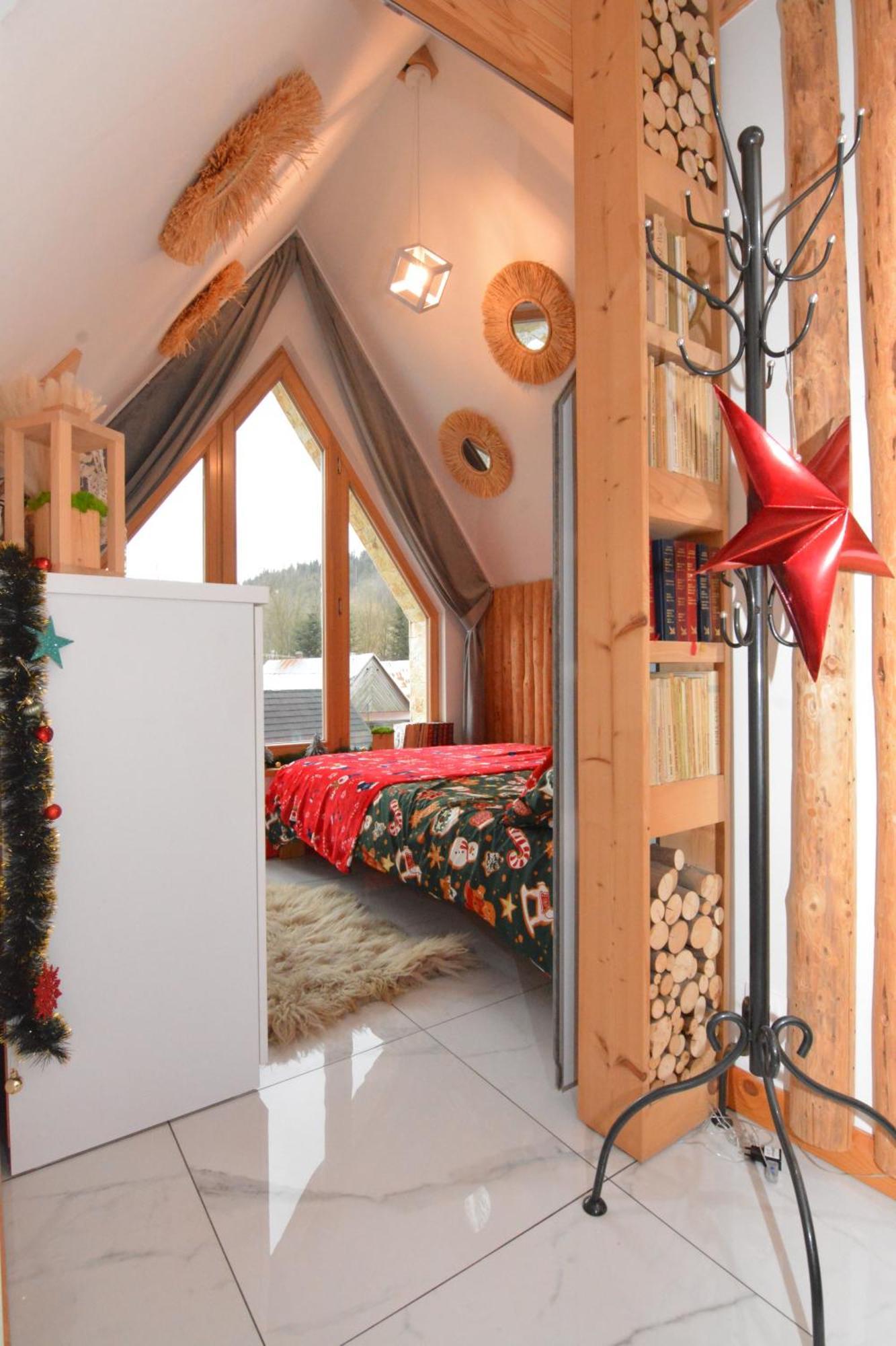 Lux Houses W Domku Tylko Dwa Apartamentyz Jacuzzi Zewnetrznym Gron Luaran gambar