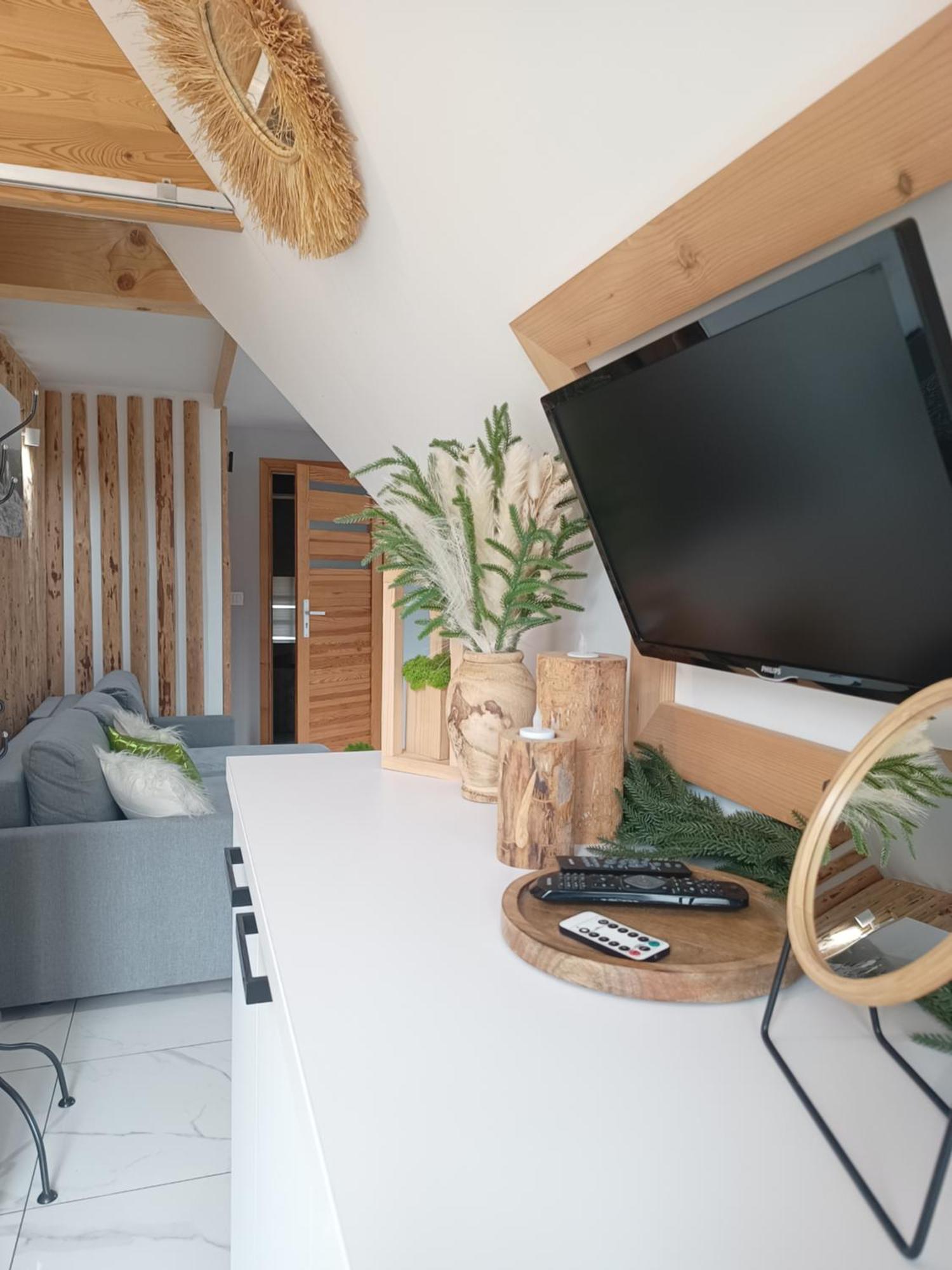 Lux Houses W Domku Tylko Dwa Apartamentyz Jacuzzi Zewnetrznym Gron Luaran gambar